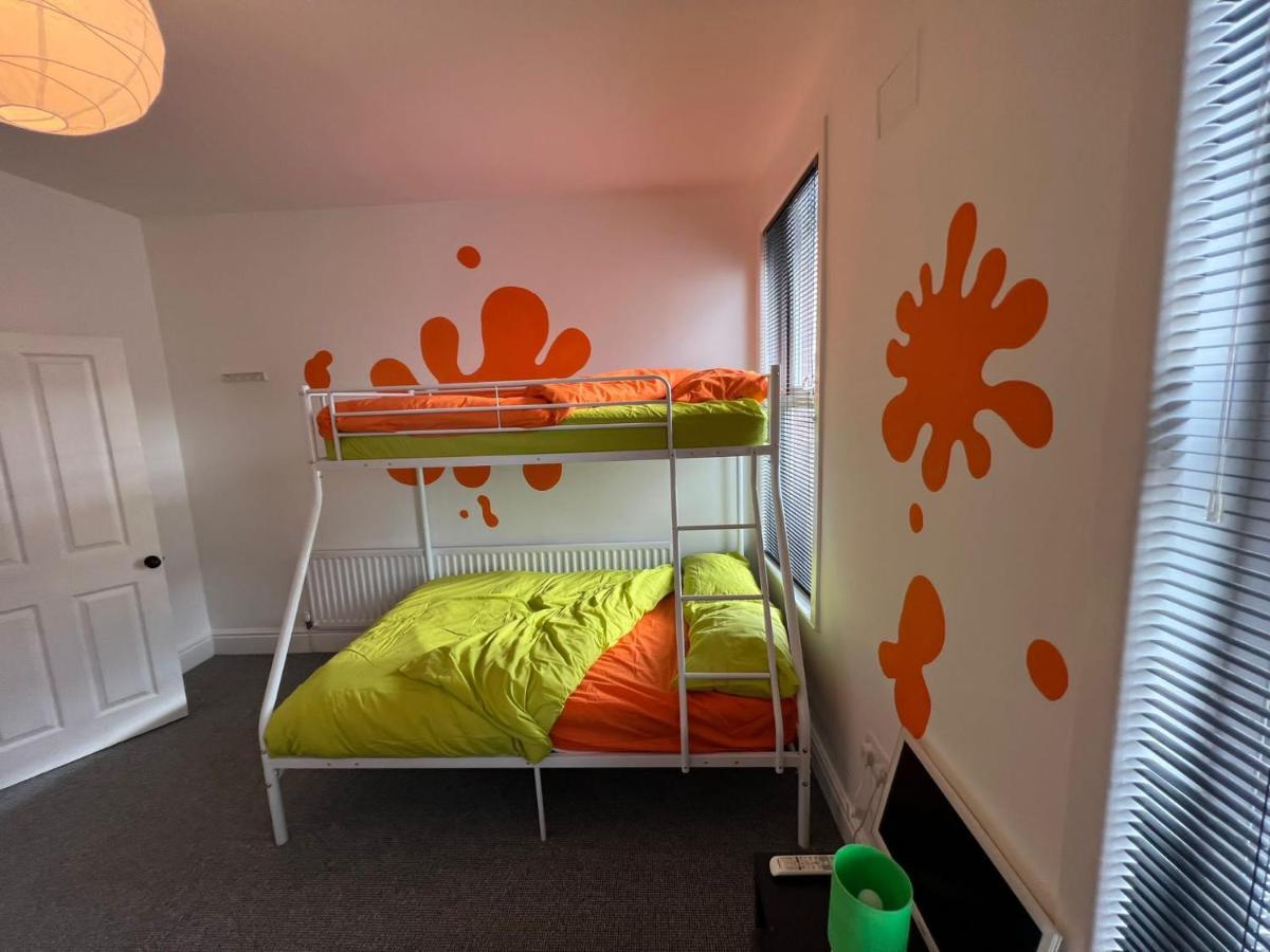 Villa Nickelodeon House Great For Kids à Blackpool Extérieur photo