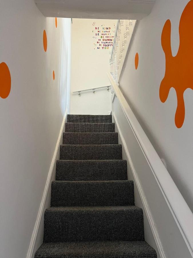 Villa Nickelodeon House Great For Kids à Blackpool Extérieur photo